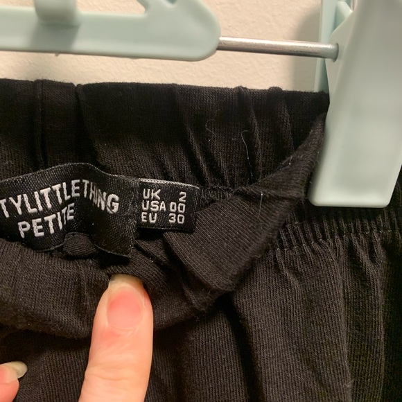 ๐ black high waisted leggings (2 for $30) - Picture 4 of 7